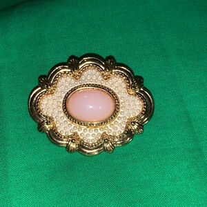 Elegant Gold and Cream Brooch